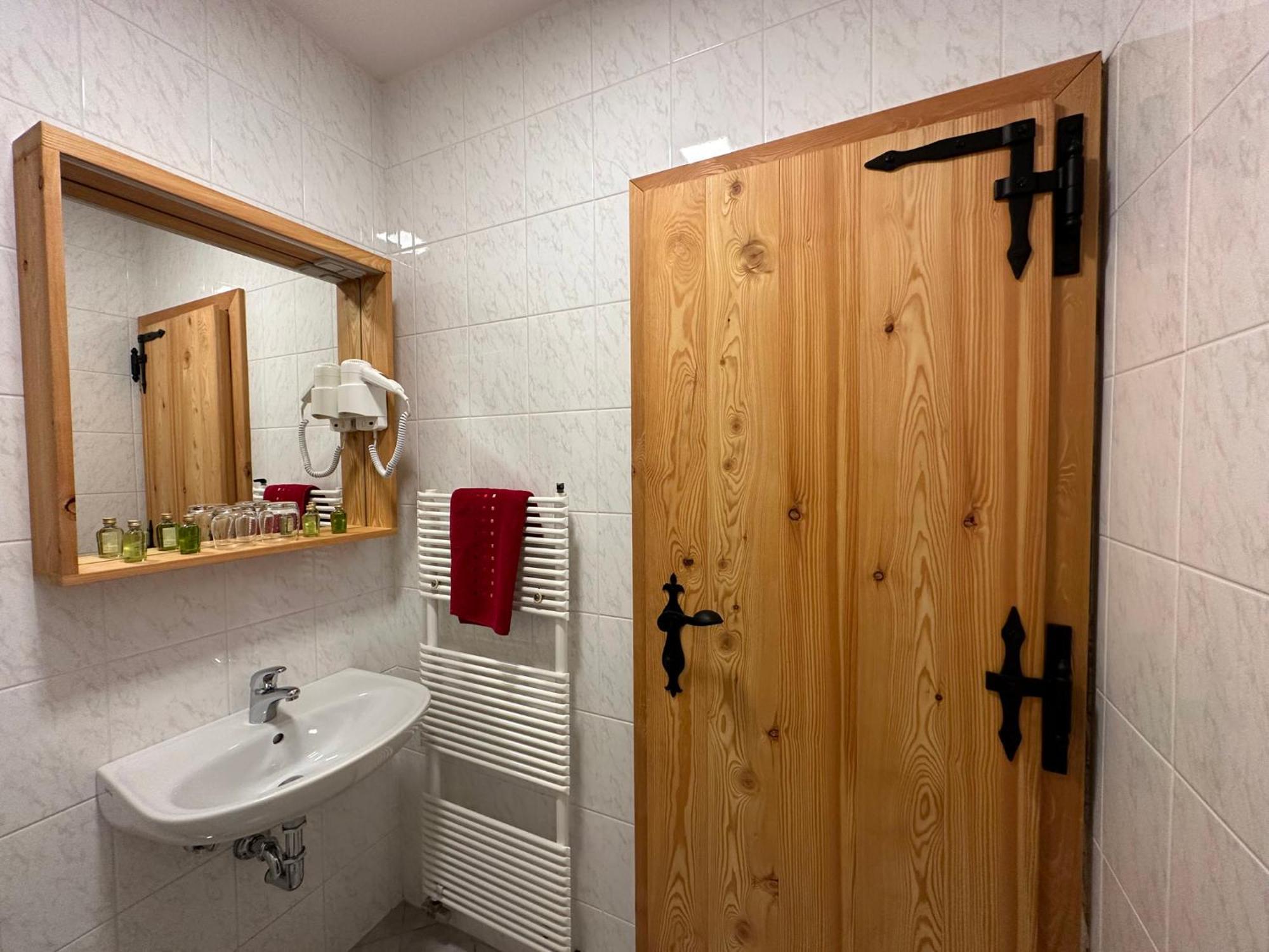 Hotel Surc Kranjska Gora Exteriér fotografie