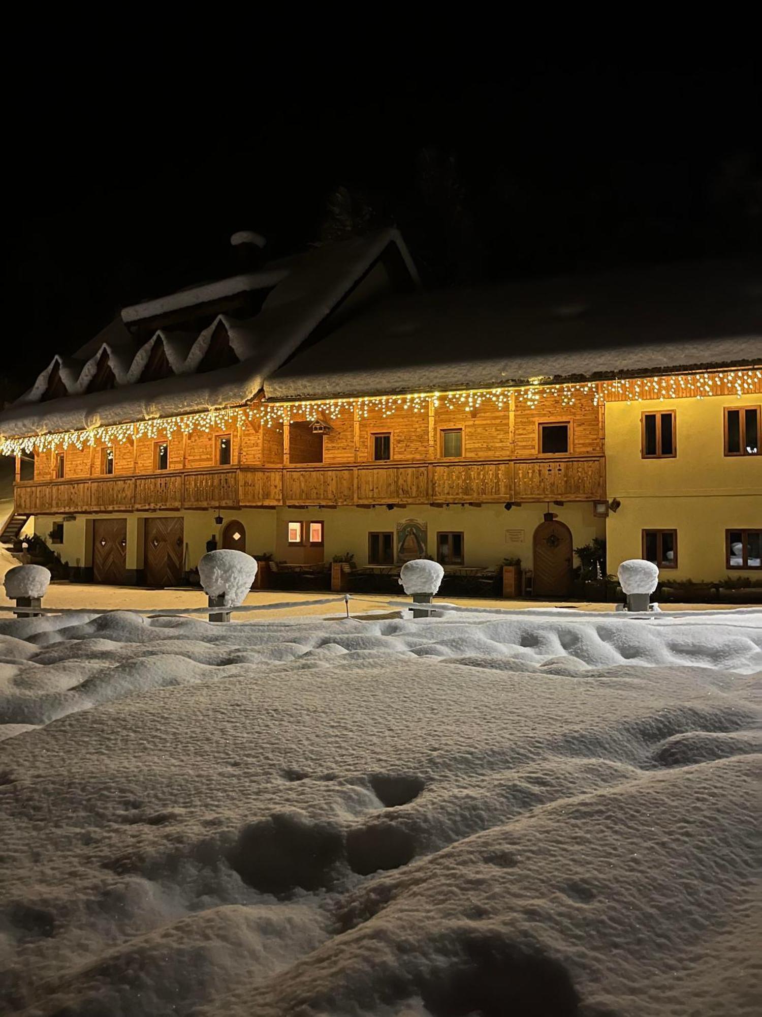 Hotel Surc Kranjska Gora Exteriér fotografie